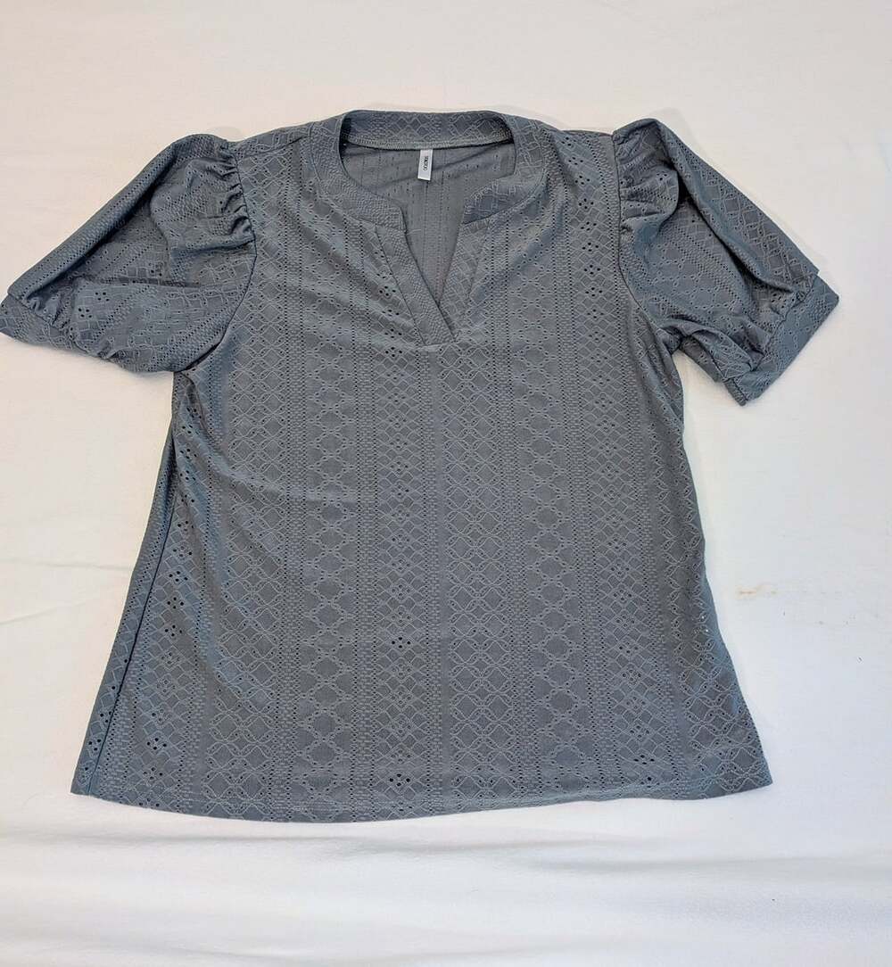 Dokotoo Women's Casual V-Neck Hollow Out Puff Short Sleeve Top Blue Size M